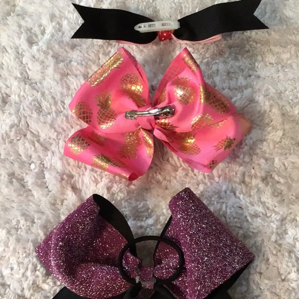 Little Girl’s New Hair Items, Play Gloves & VTG Necklace + FREE Metal Headband!